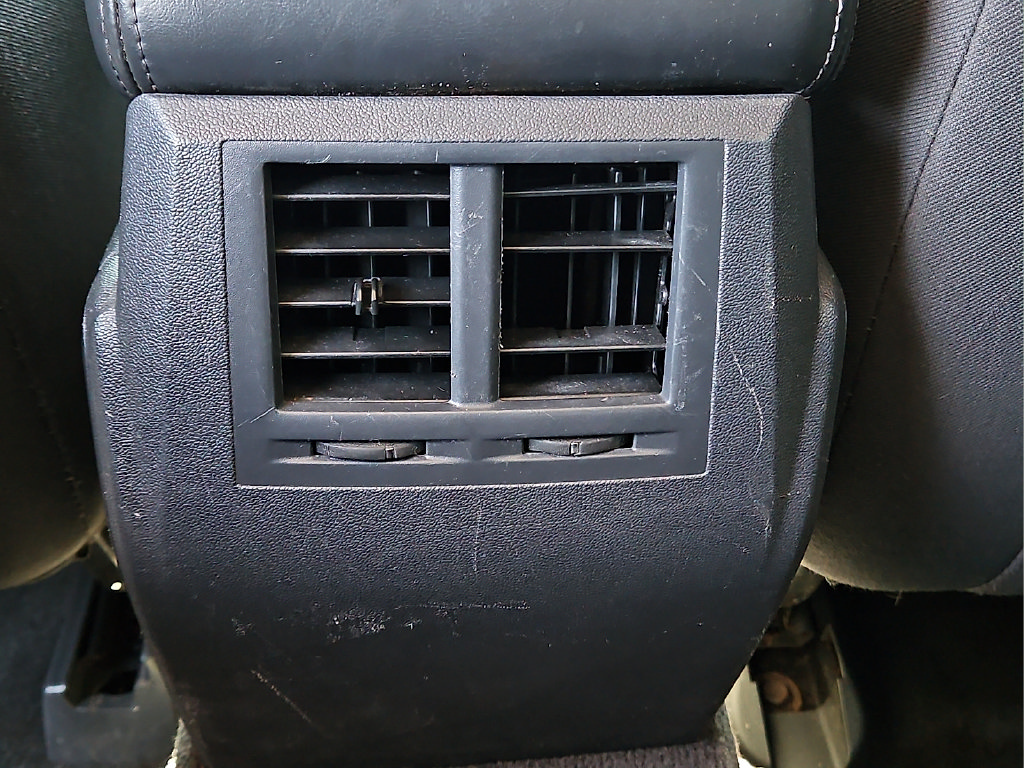 Used 2010 Dodge Charger SXT RWD image 14