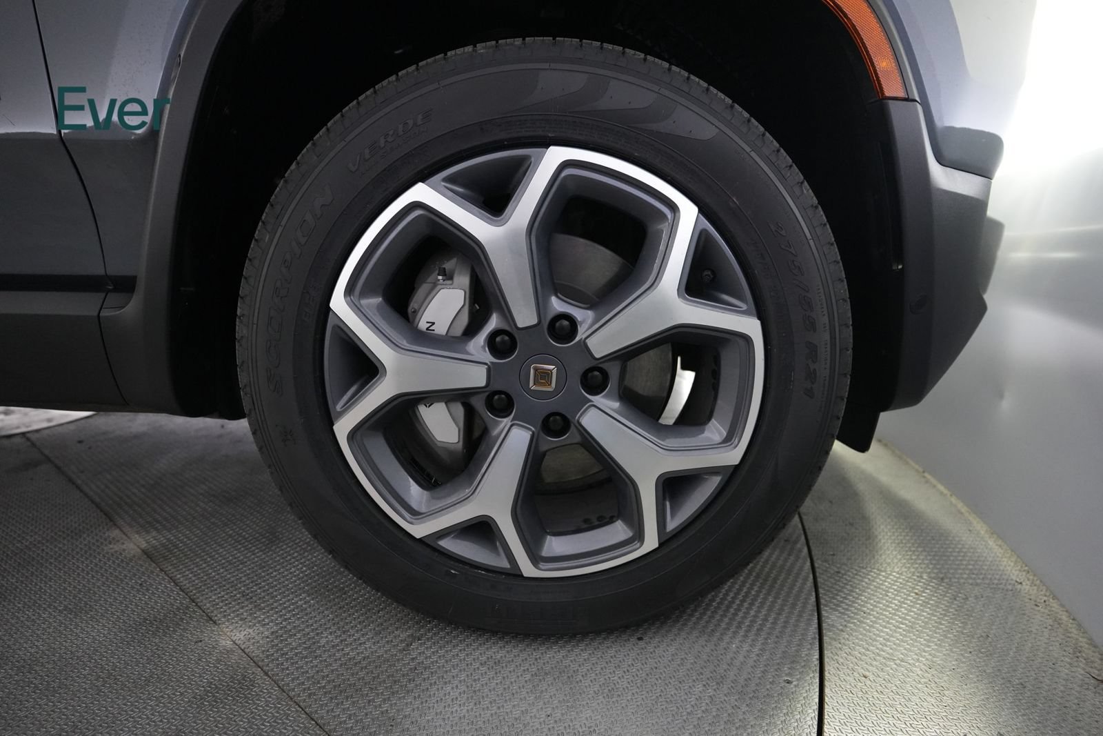 Used 2024 Rivian R1T Adventure Dual AWD/4WD image 20