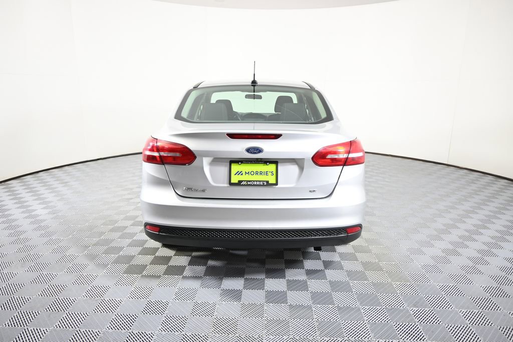 Used 2017 Ford Focus SE FWD image 5