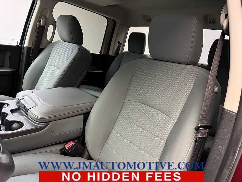 Used 2017 RAM 1500 Express w/ Express Value Package AWD/4WD image 14