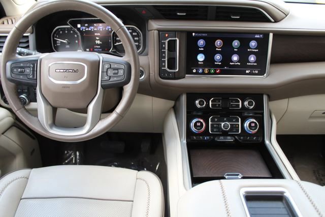 Used 2021 GMC Yukon Denali w/ Denali Ultimate Package image 4