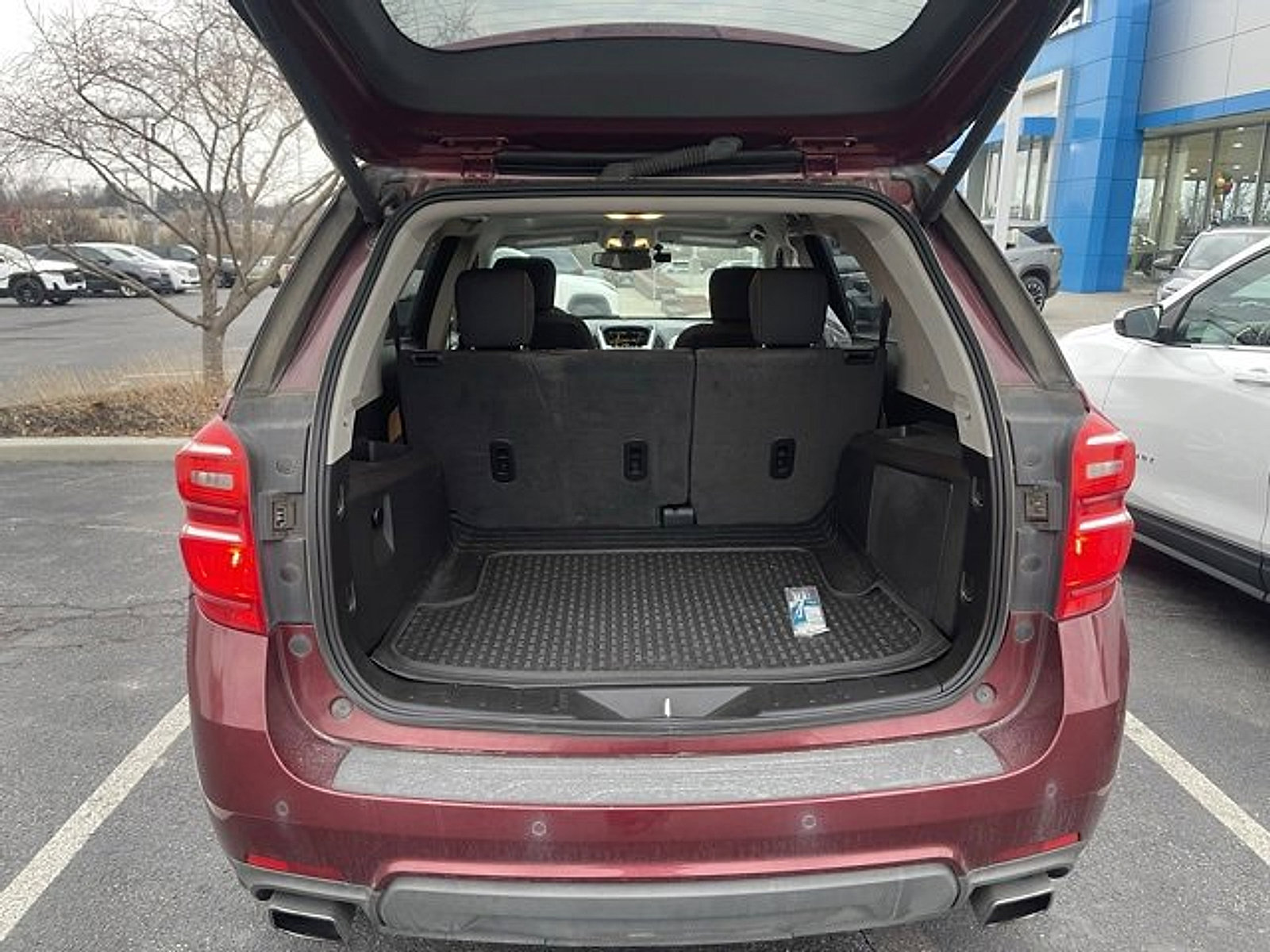 Used 2016 Chevrolet Equinox LT image 3