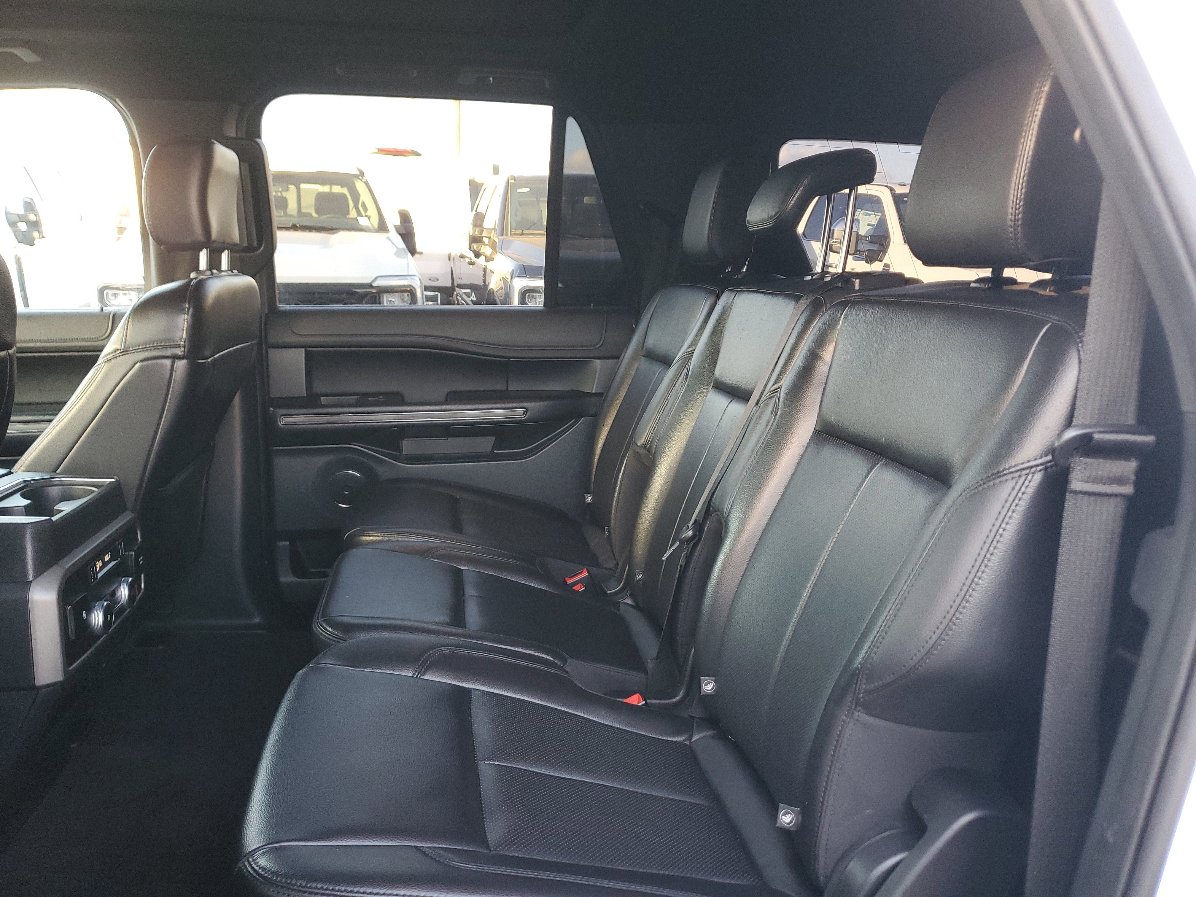 Used 2020 Ford Expedition Max XLT w/ Equipment Group 202A image 14
