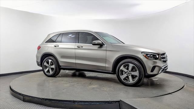 Used 2020 Mercedes-Benz GLC 300 4MATIC w/ Multimedia Package image 11