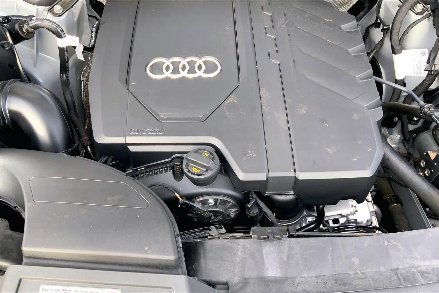 Used 2024 Audi Q5 2.0T Premium Plus w/ Premium Plus Package AWD/4WD image 33