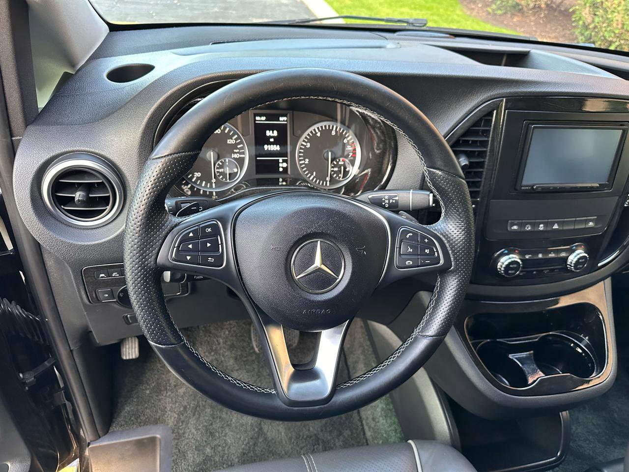 Used 2018 Mercedes-Benz Metris Passenger image 15