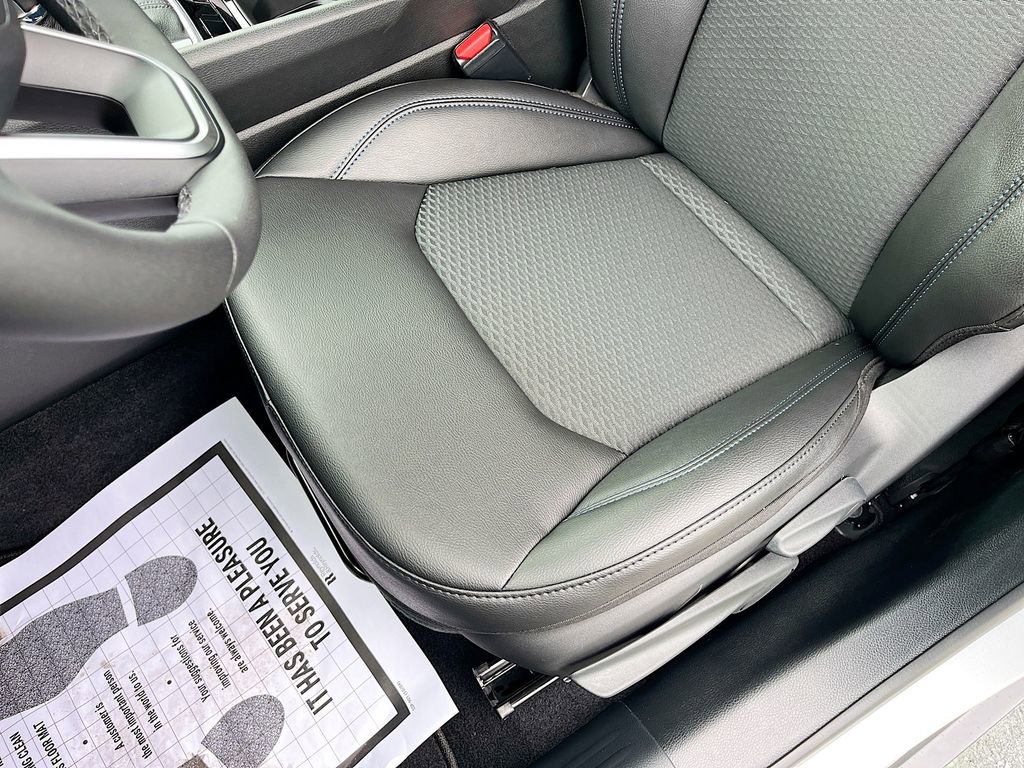 New 2026 Jeep Compass Latitude AWD/4WD image 18