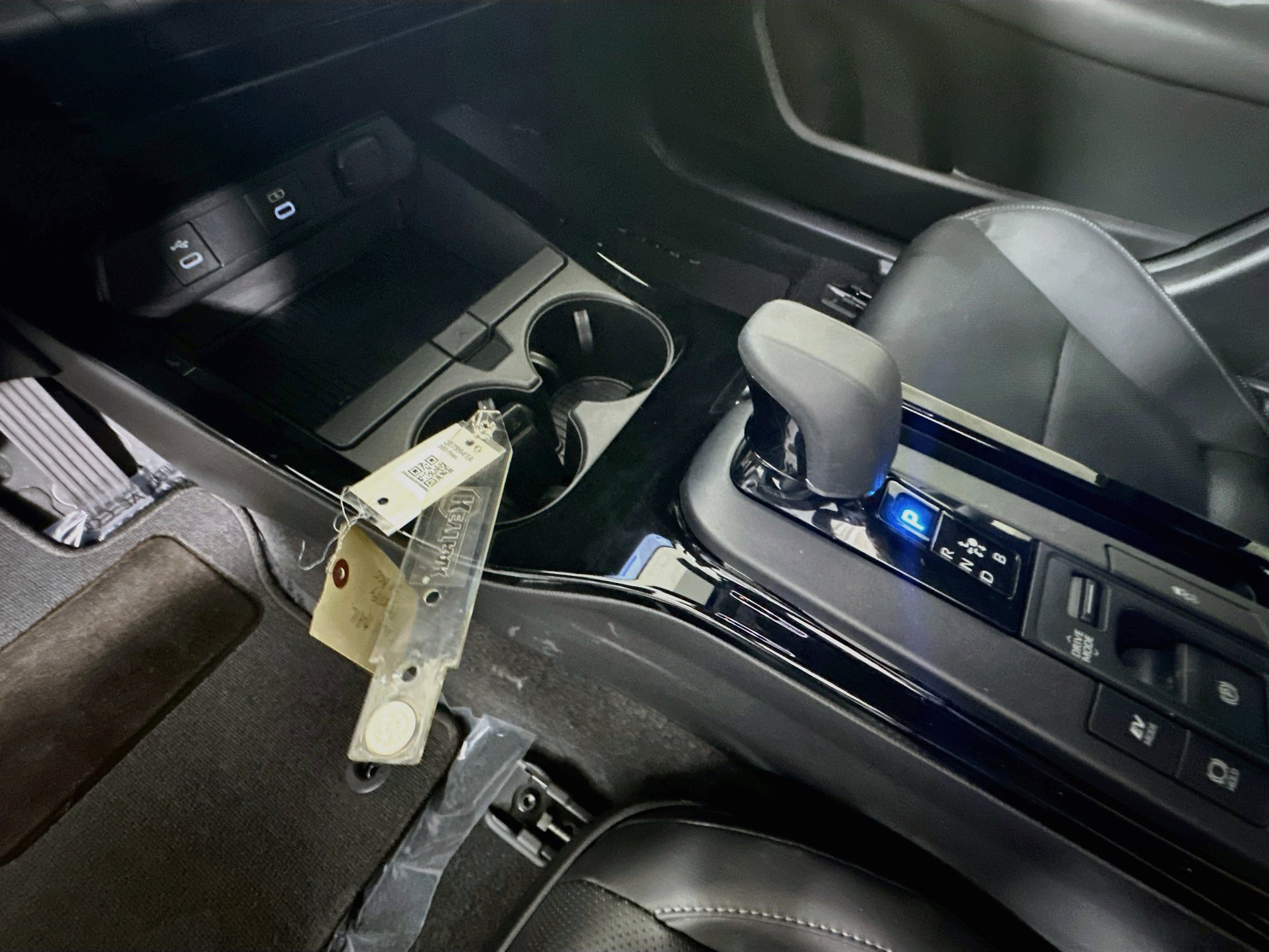 Certified 2023 Toyota Prius XLE FWD image 22