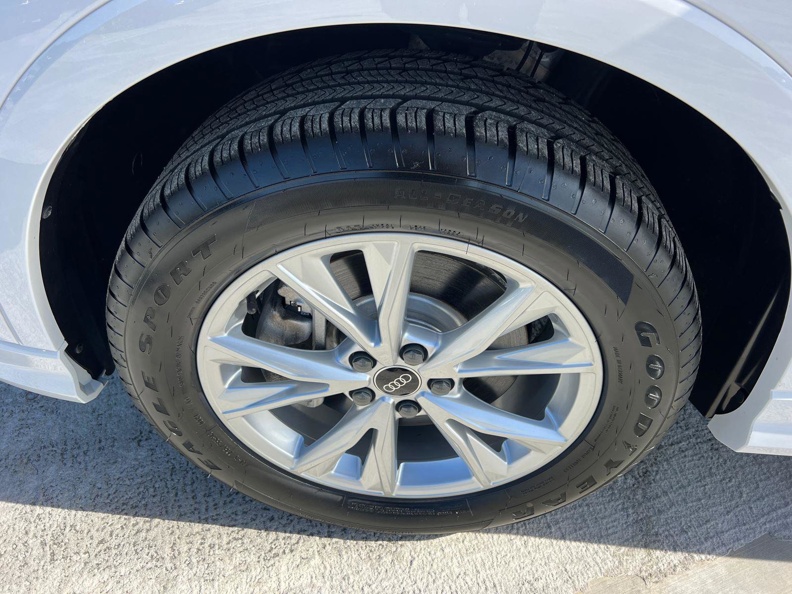 Certified 2025 Audi Q3 2.0T Premium Plus w/ Premium Plus Package image 11