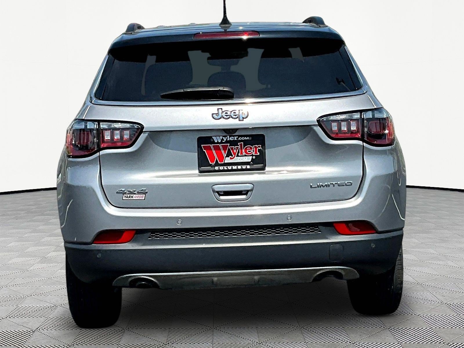 Used 2023 Jeep Compass Limited AWD/4WD image 4