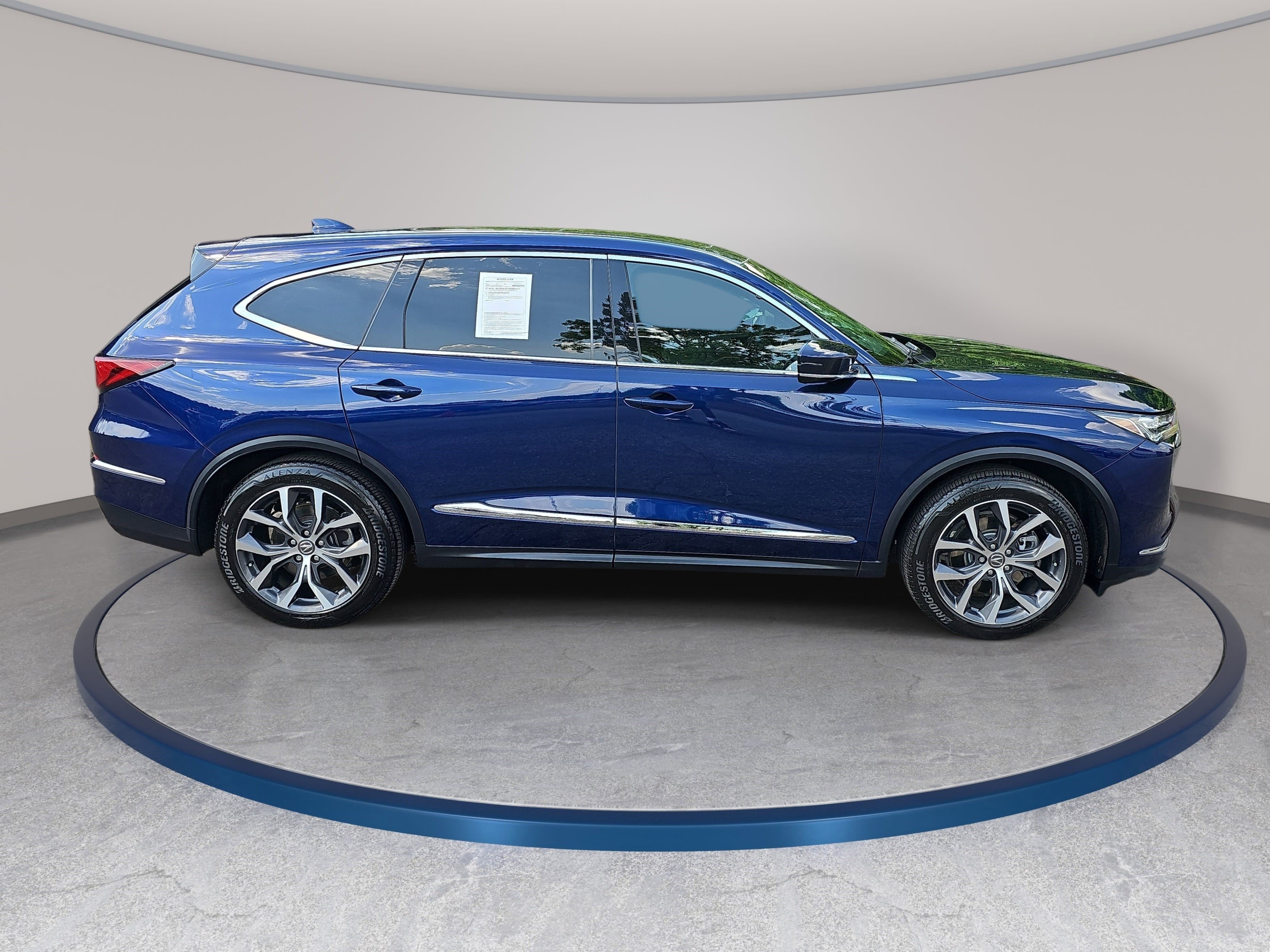 Used 2024 Acura MDX SH-AWD w/ Technology Package image 4