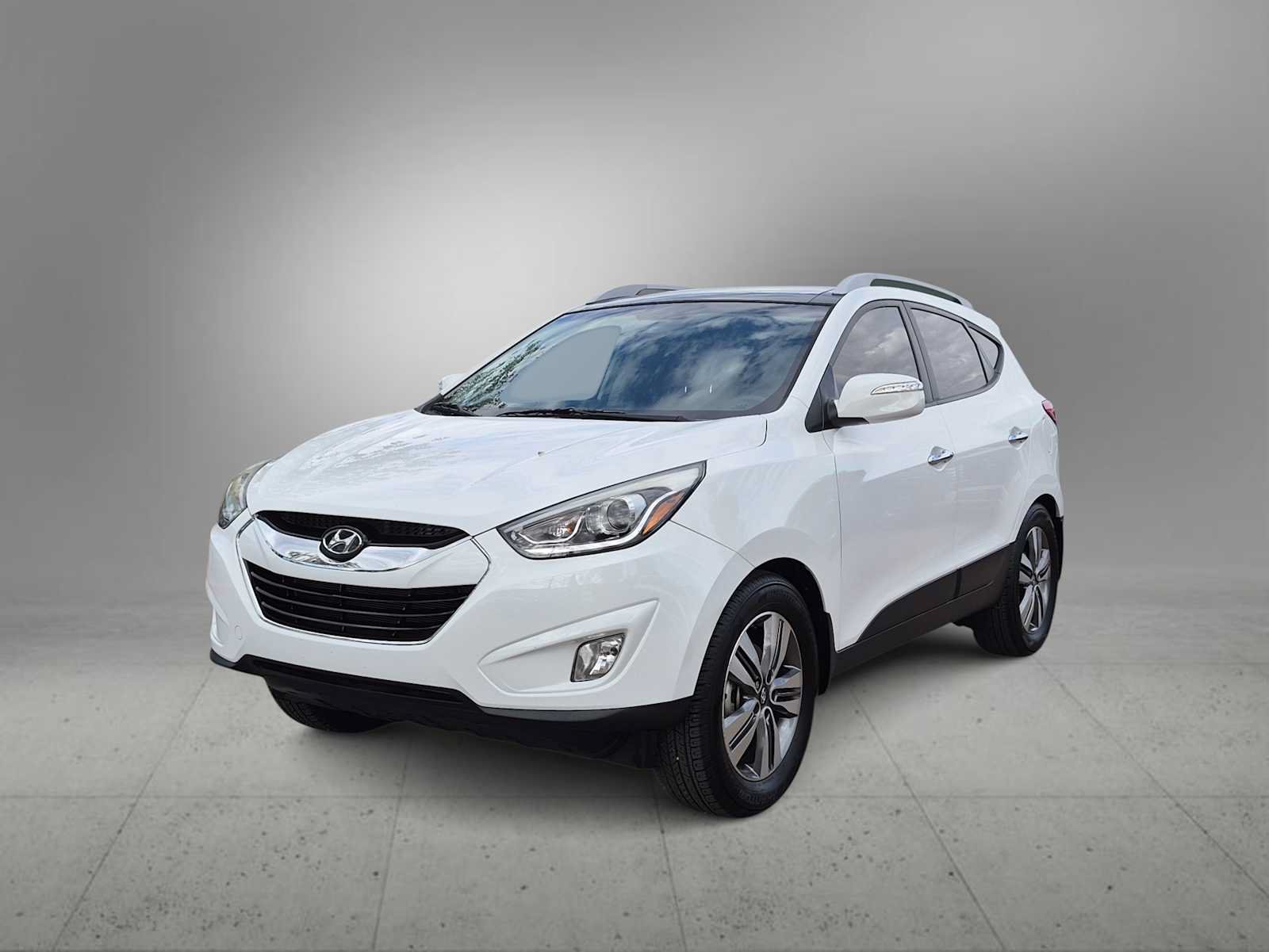 Used 2015 Hyundai Tucson Limited w/ Option Group 03 FWD image 4