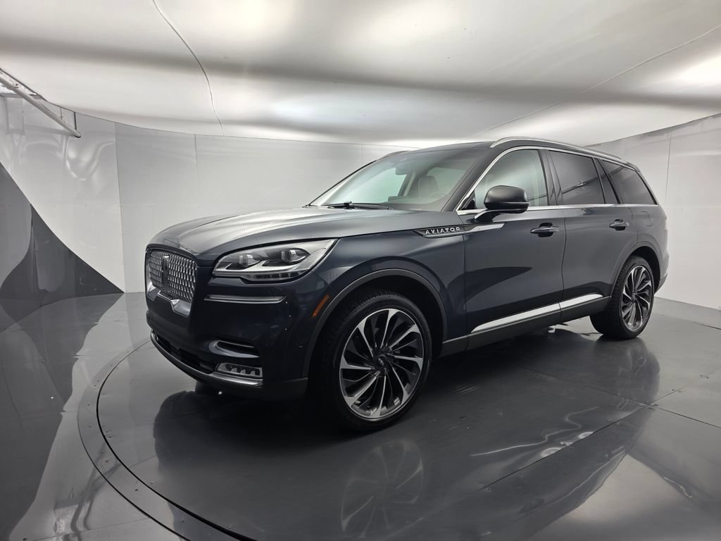 Used 2024 Lincoln Aviator Reserve w/ Equipment Group 201A AWD/4WD image 8