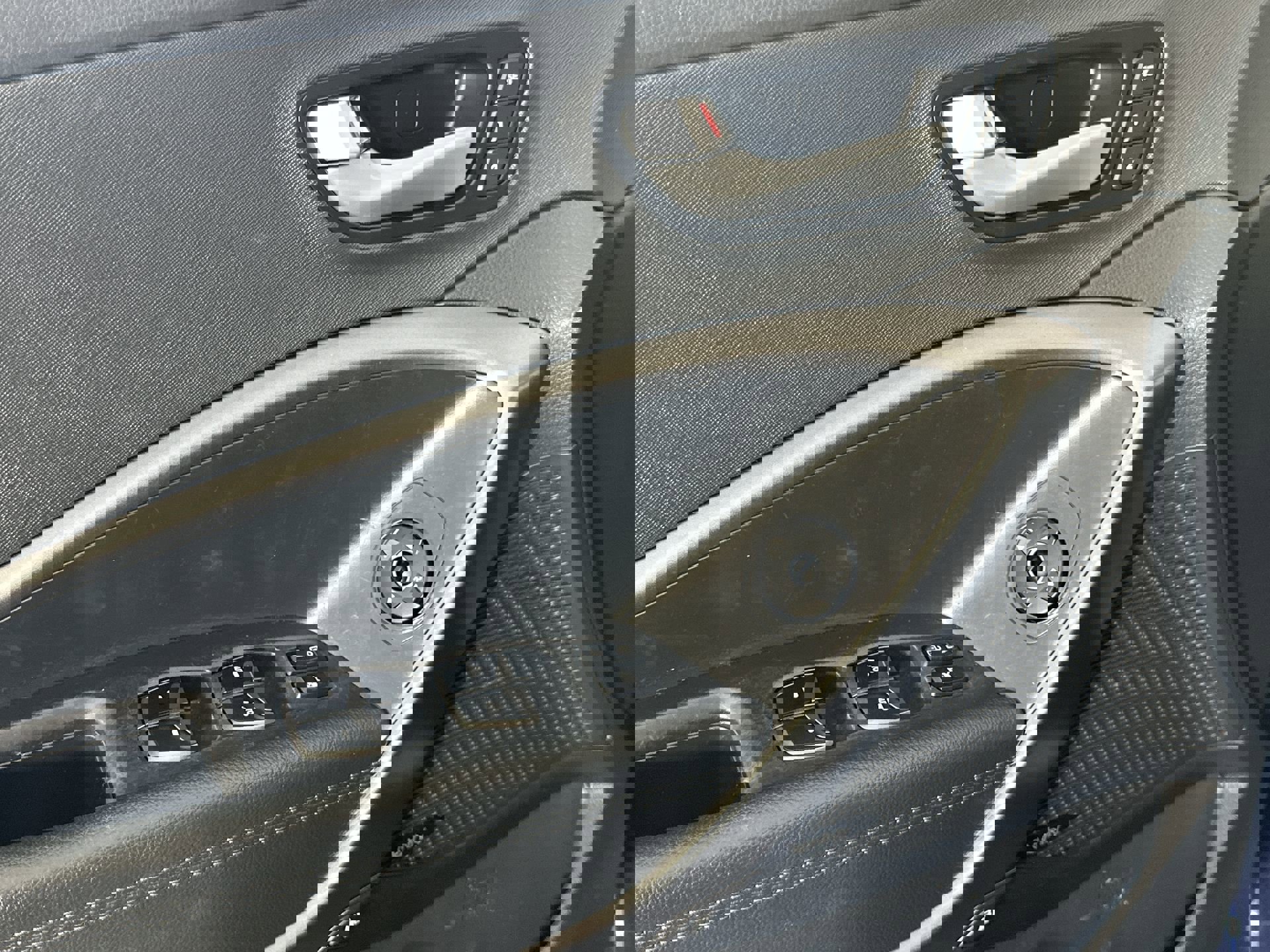 Used 2017 Hyundai Santa Fe Sport image 17