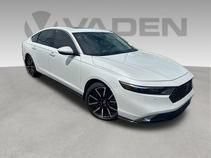 Used 2024 Honda Accord Touring image 1