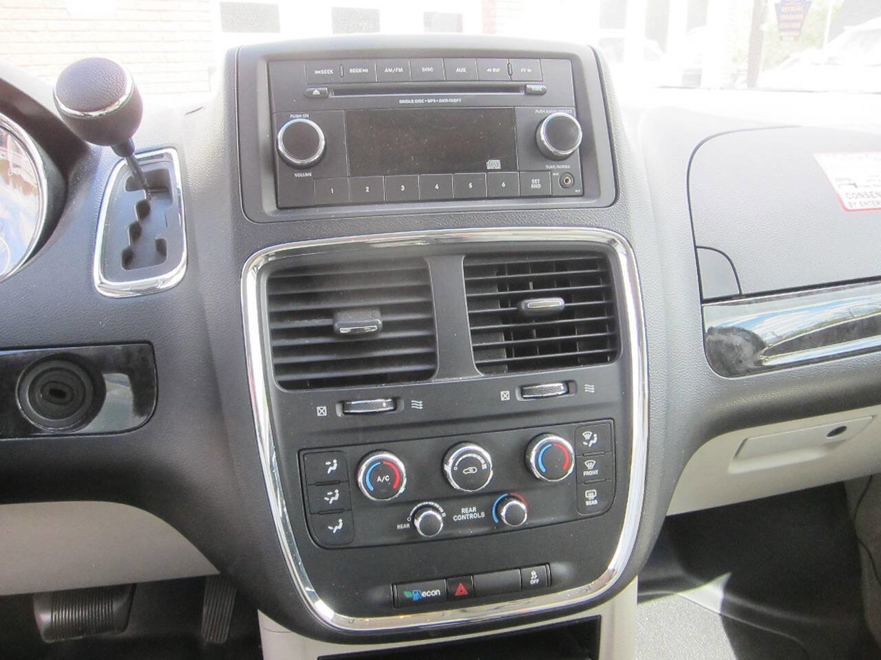 Used 2015 Dodge Grand Caravan SE w/ Quick Order Package 29E SE FWD image 15