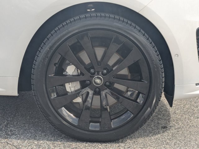 Used 2025 Land Rover Range Rover Sport Dynamic SE image 26