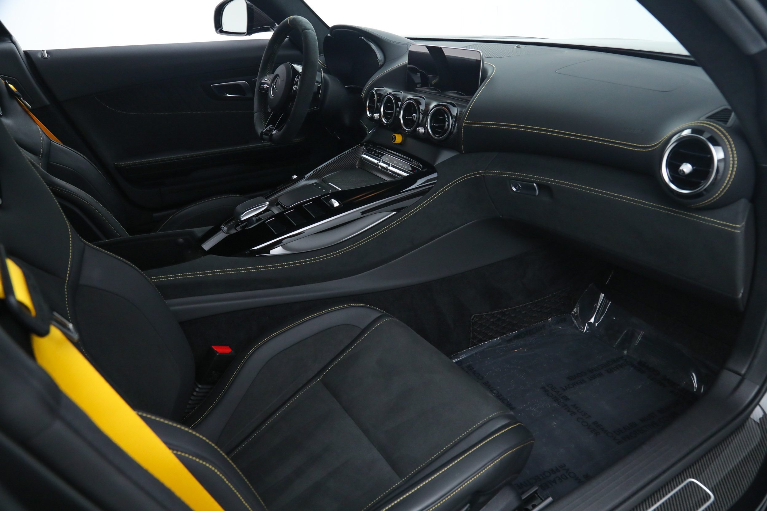 Used 2020 Mercedes-Benz AMG GT R image 24