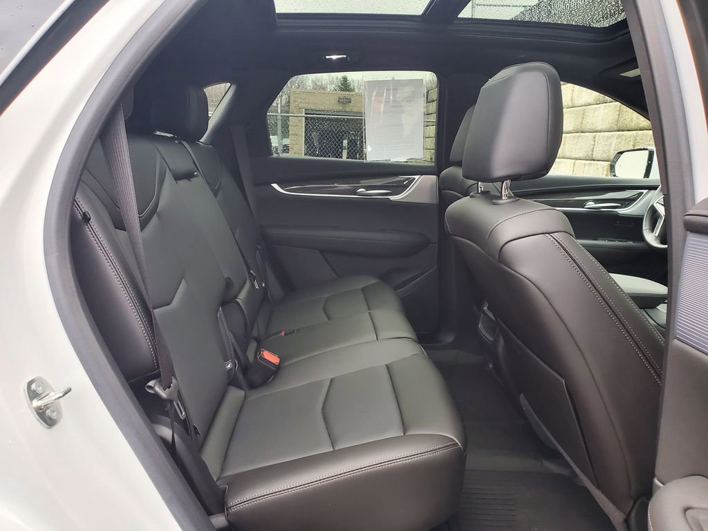 Certified 2023 Cadillac XT5 Sportv w/ Technology Package image 43