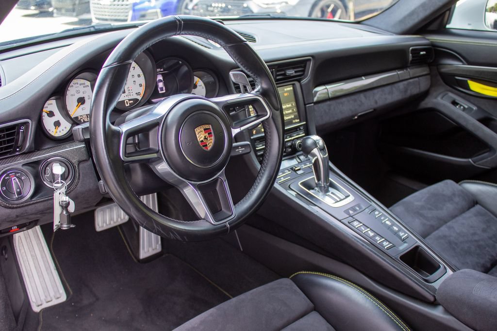 Used 2016 Porsche 911 GT3 RS RWD image 11