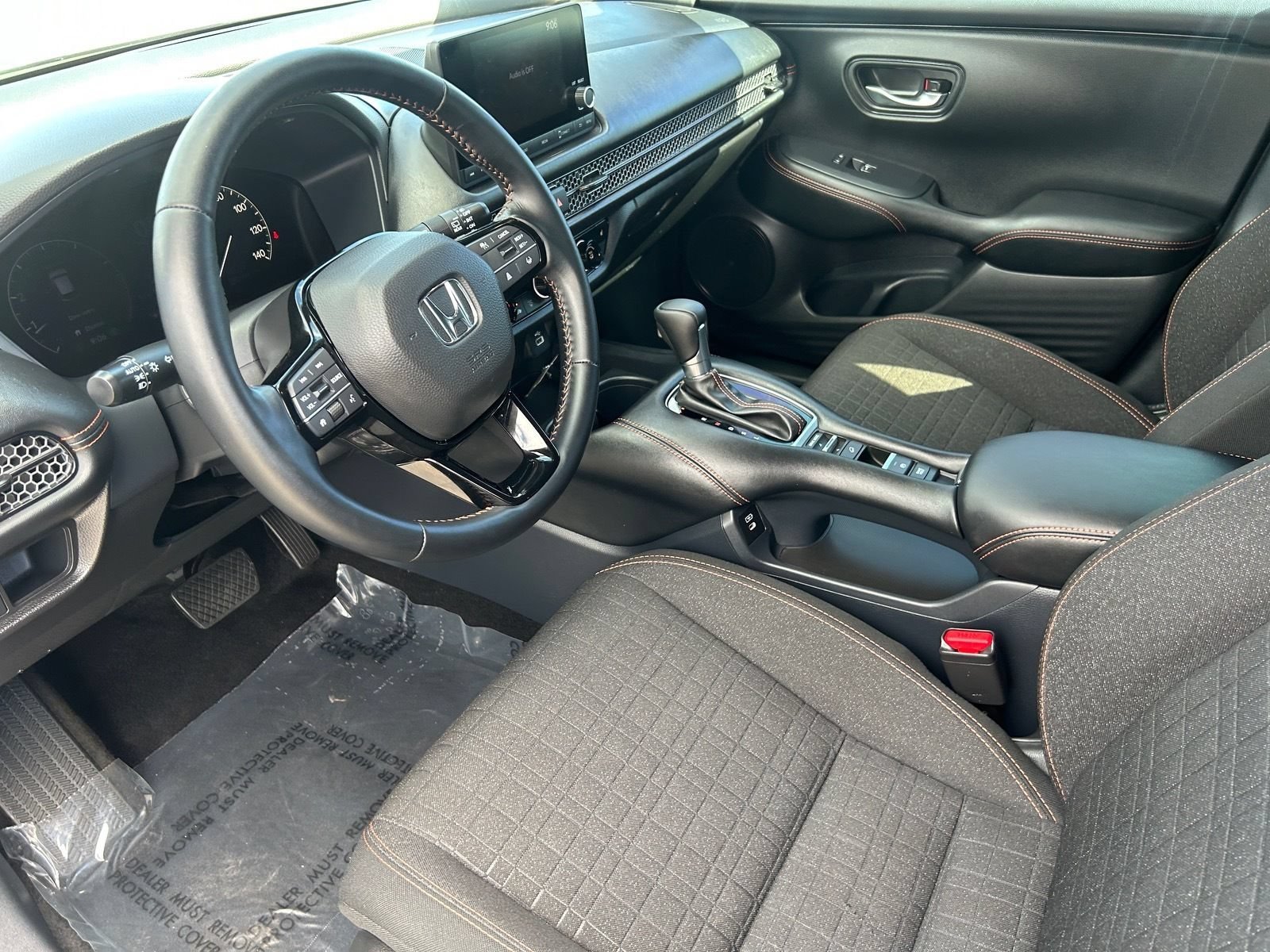Certified 2025 Honda HR-V Sport image 21