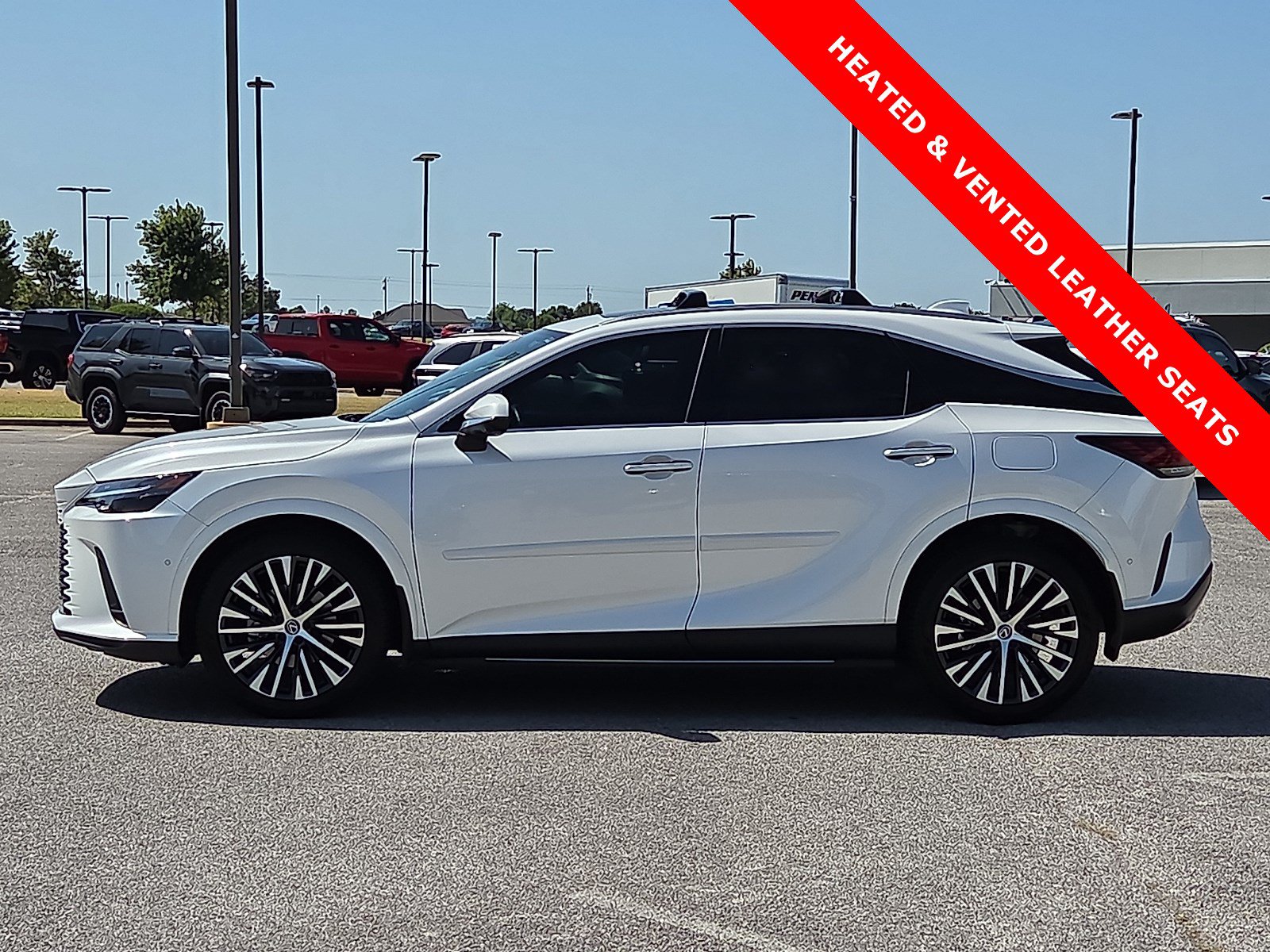 Used 2024 Lexus RX 350 Premium Plus w/ Convenience Package FWD image 3