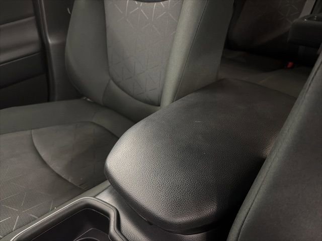 Used 2025 Toyota RAV4 XLE AWD/4WD image 32