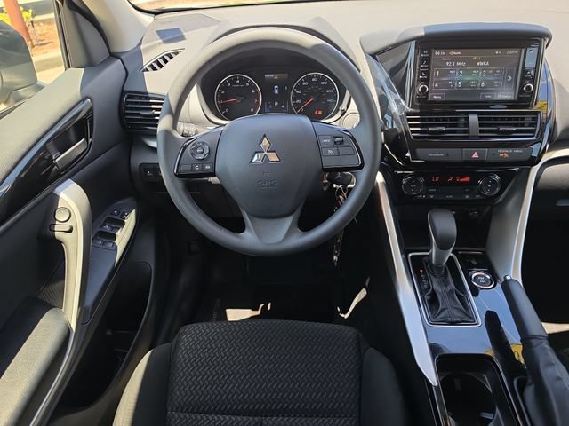 Used 2024 Mitsubishi Eclipse Cross ES AWD/4WD image 8