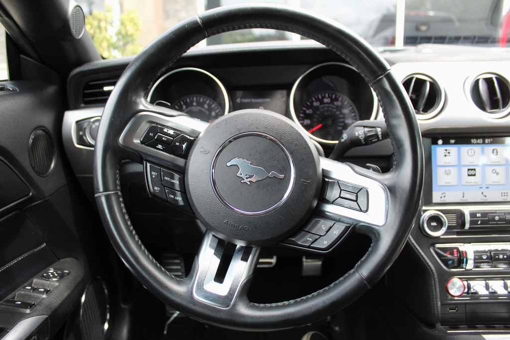 Used 2018 Ford Mustang Premium RWD image 17