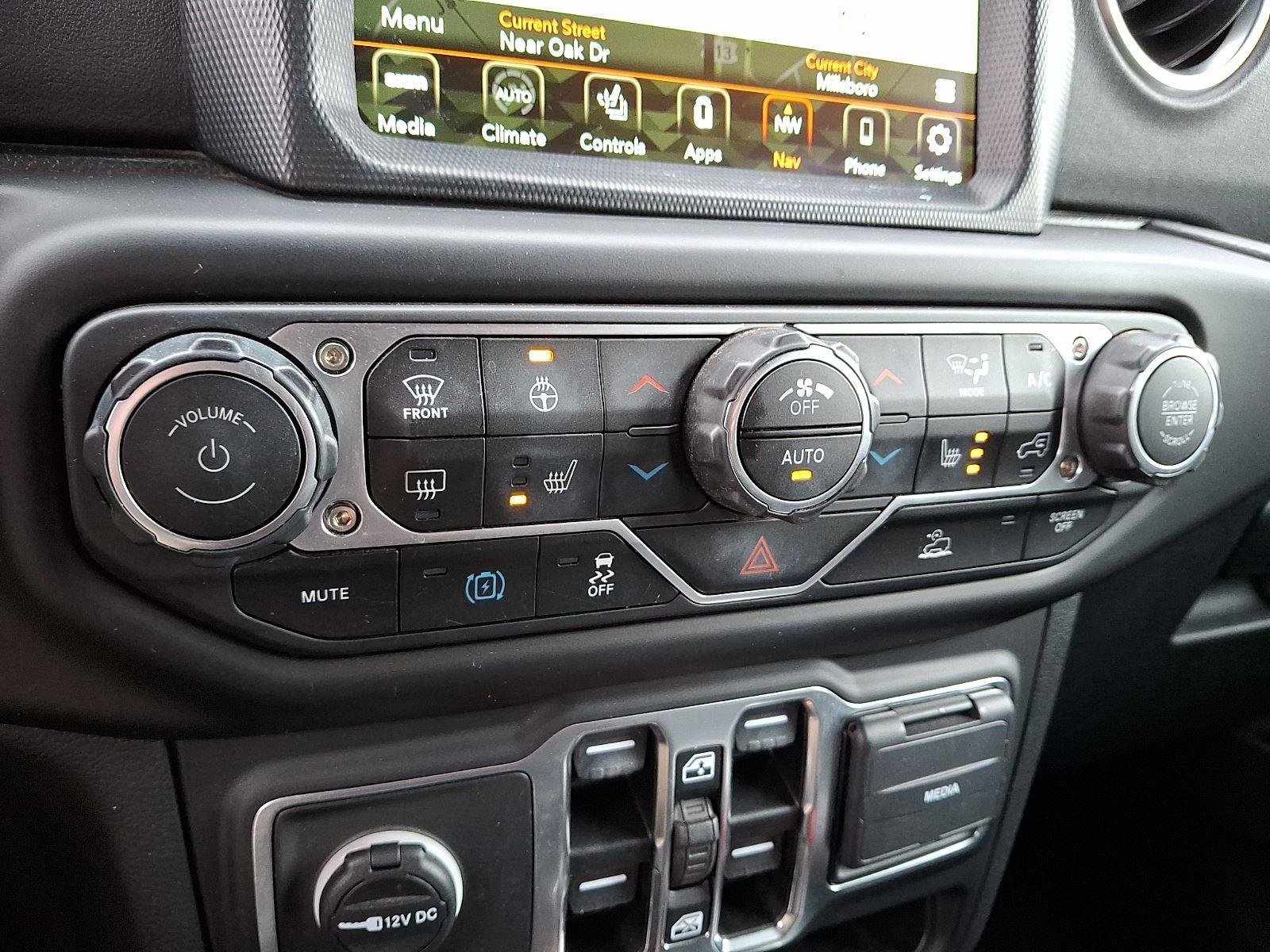 Used 2023 Jeep Wrangler Sahara w/ Cold Weather Group image 15