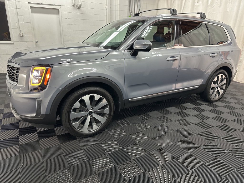 Used 2022 Kia Telluride EX w/ EX Premium Package image 5