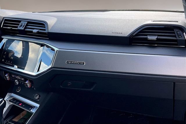 Used 2025 Audi Q3 2.0T Premium w/ Convenience Package image 26