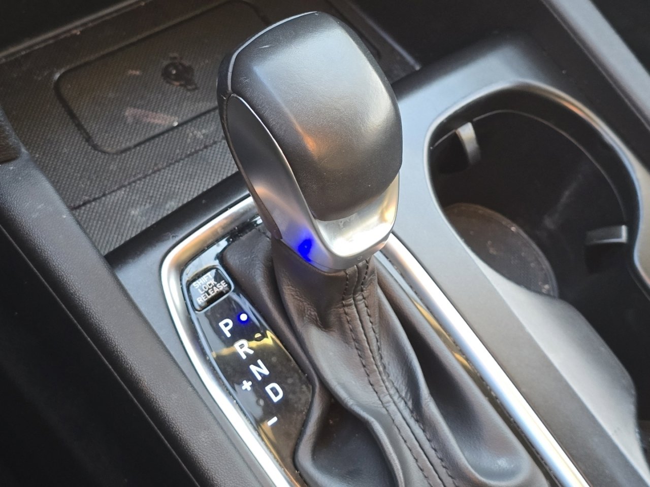 Used 2020 Hyundai Santa Fe SEL w/ Convenience Package image 31