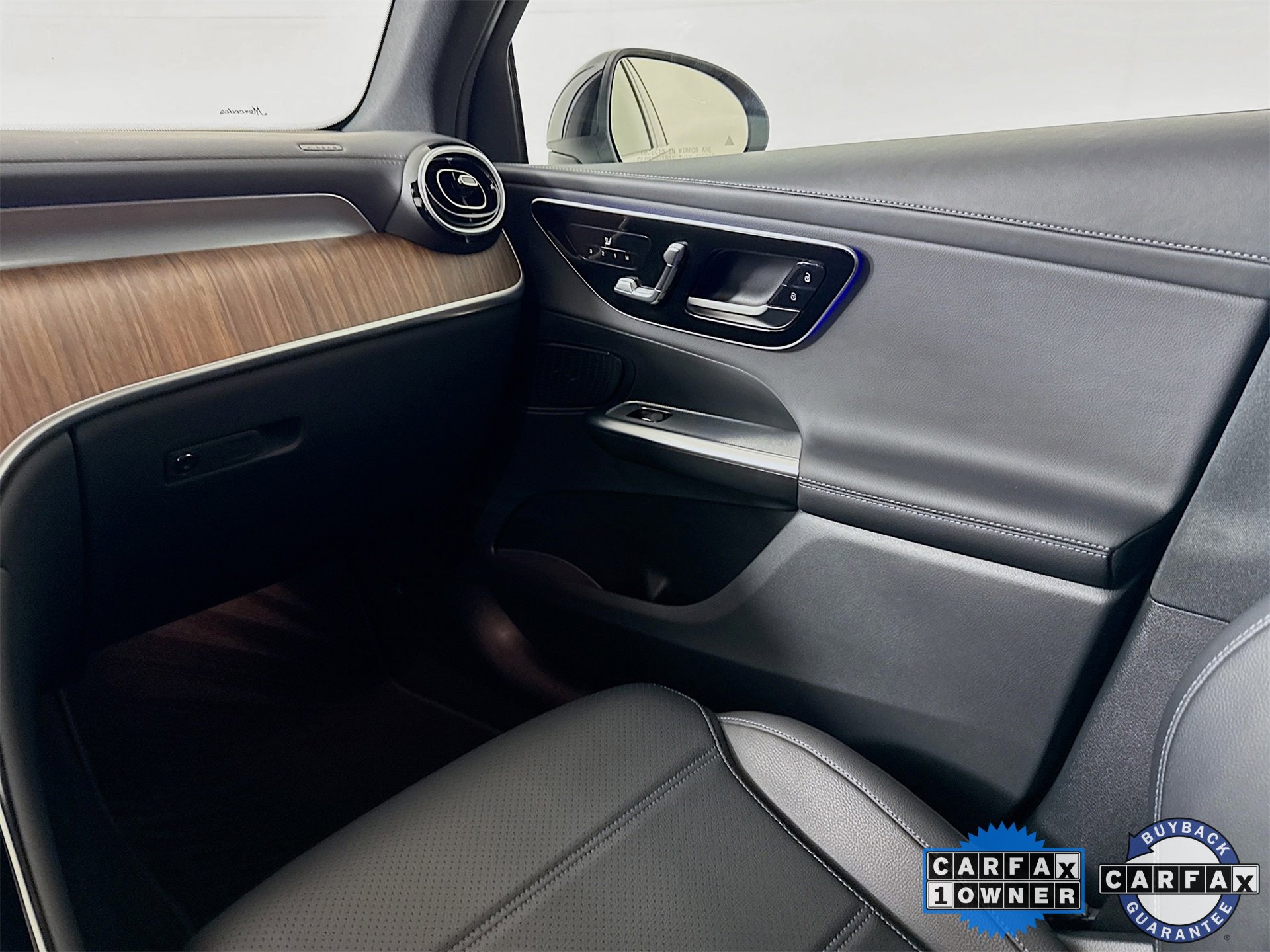 Certified 2024 Mercedes-Benz GLC 300 4MATIC image 24