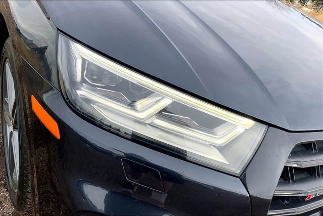 Used 2019 Audi SQ5 Prestige w/ Prestige Package image 28