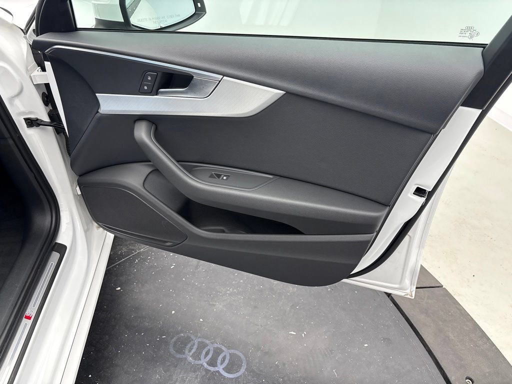 Used 2018 Audi A4 2.0T Premium w/ Convenience Package AWD/4WD image 15