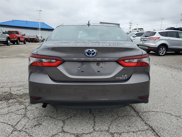 Used 2021 Toyota Camry LE image 5