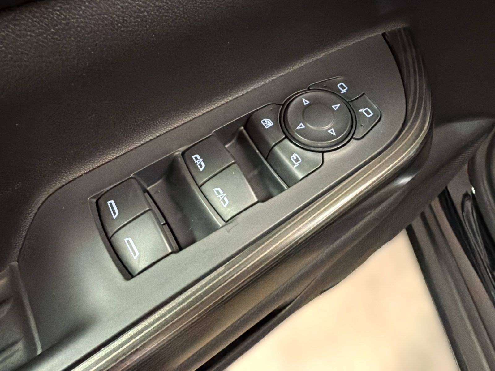 Used 2021 GMC Acadia SLT w/ Elevation Edition FWD image 13