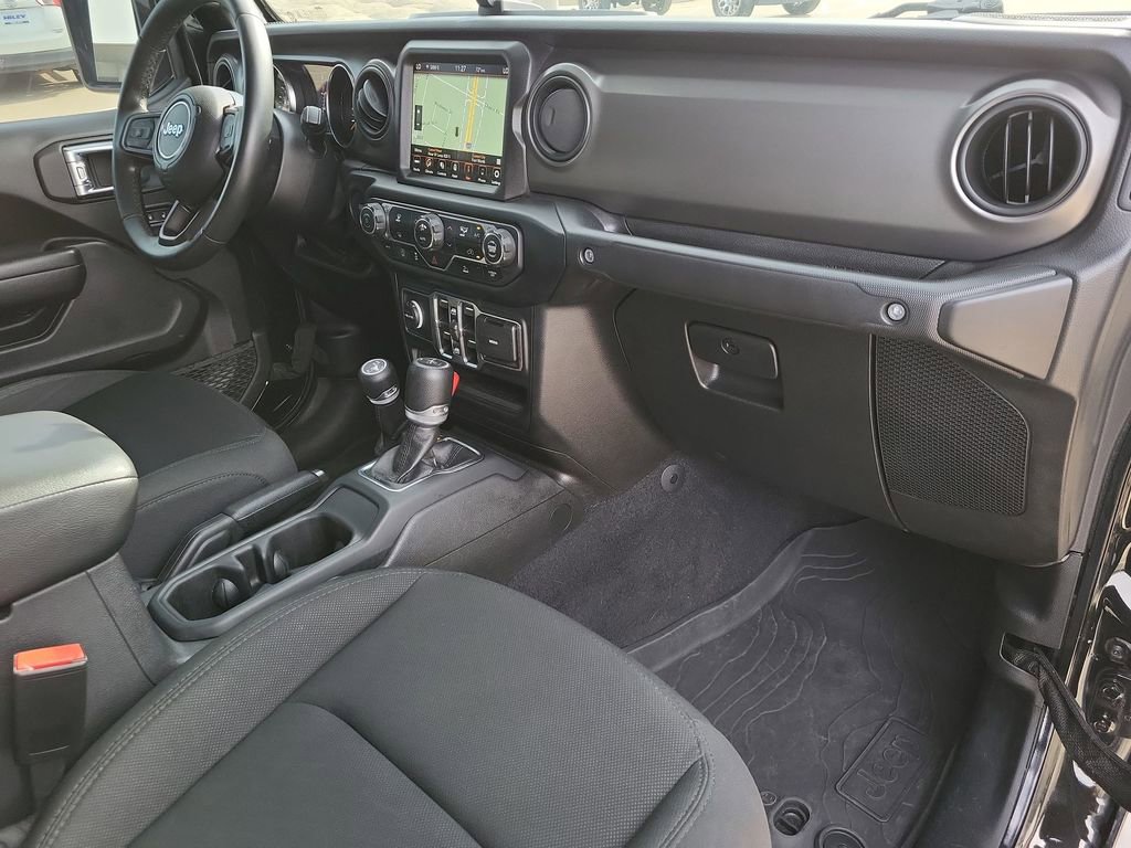 Used 2022 Jeep Gladiator Sport image 29