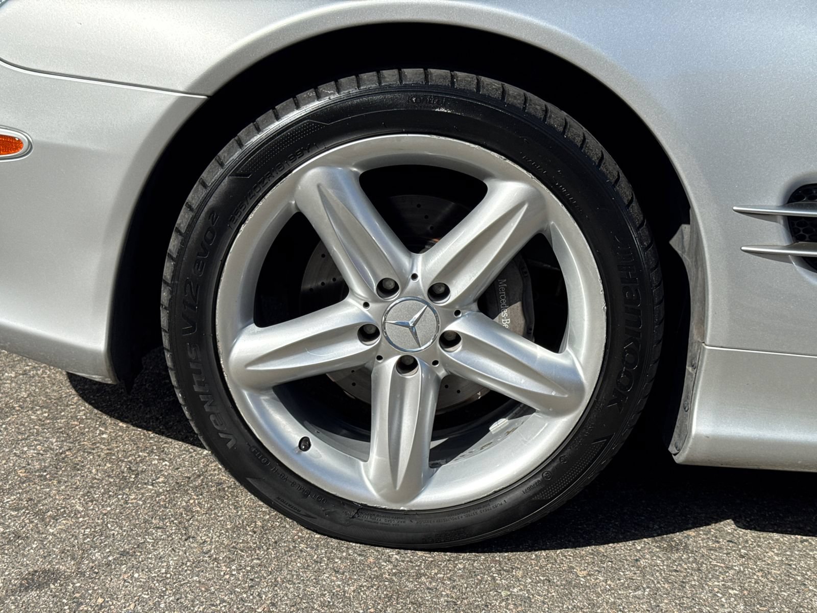 Used 2005 Mercedes-Benz SL 500 image 4
