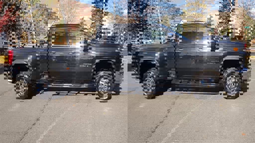 Used 2022 Chevrolet Silverado 3500 LTZ w/ LTZ Plus Package image 2