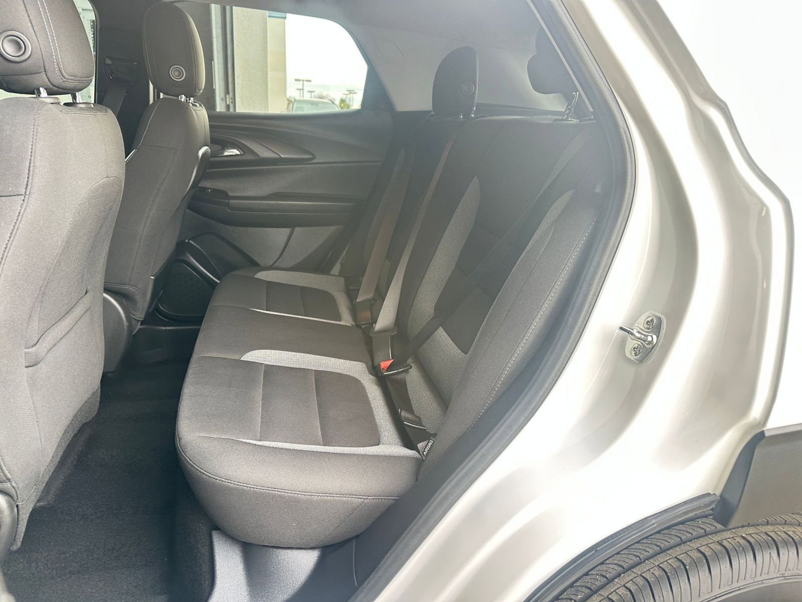 Used 2025 Chevrolet TrailBlazer LT image 37