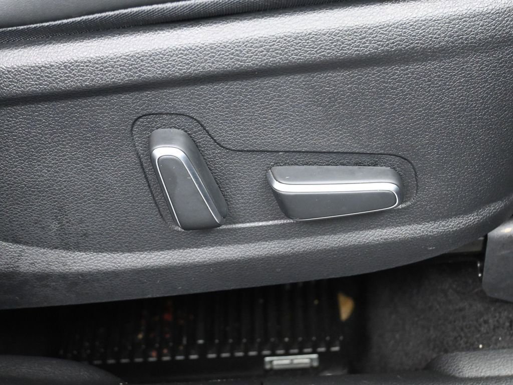 Used 2023 Hyundai Santa Fe Calligraphy AWD/4WD image 40