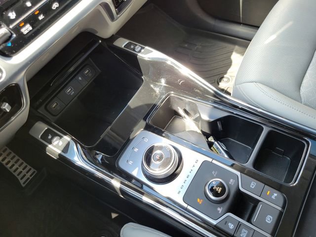 Certified 2024 Kia Sorento SX Prestige AWD/4WD image 21
