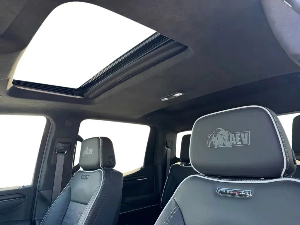 Used 2024 GMC Sierra 1500 AT4X w/ AT4X AEV Edition AWD/4WD image 11