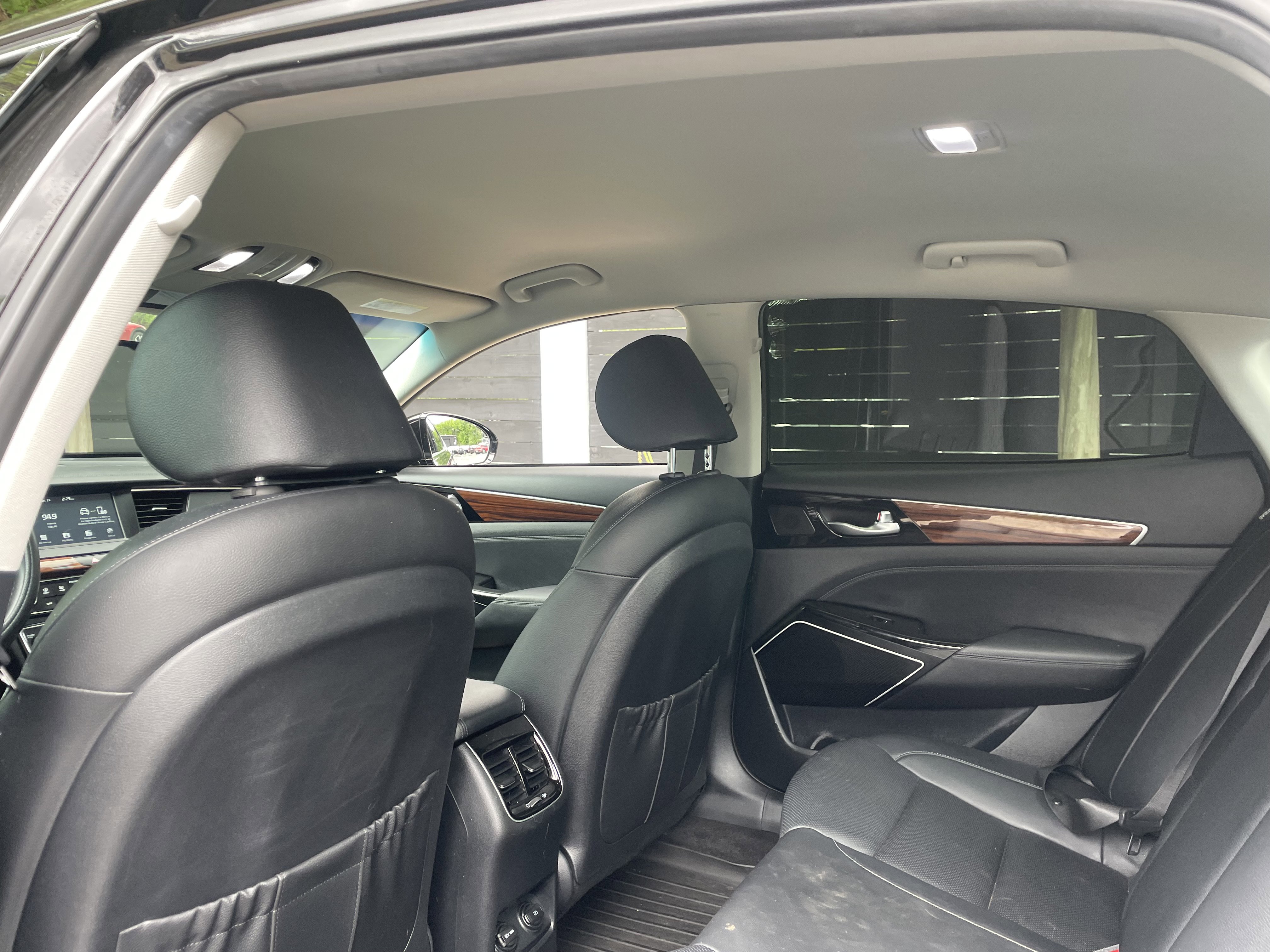 Used 2019 Kia Cadenza Premium image 10