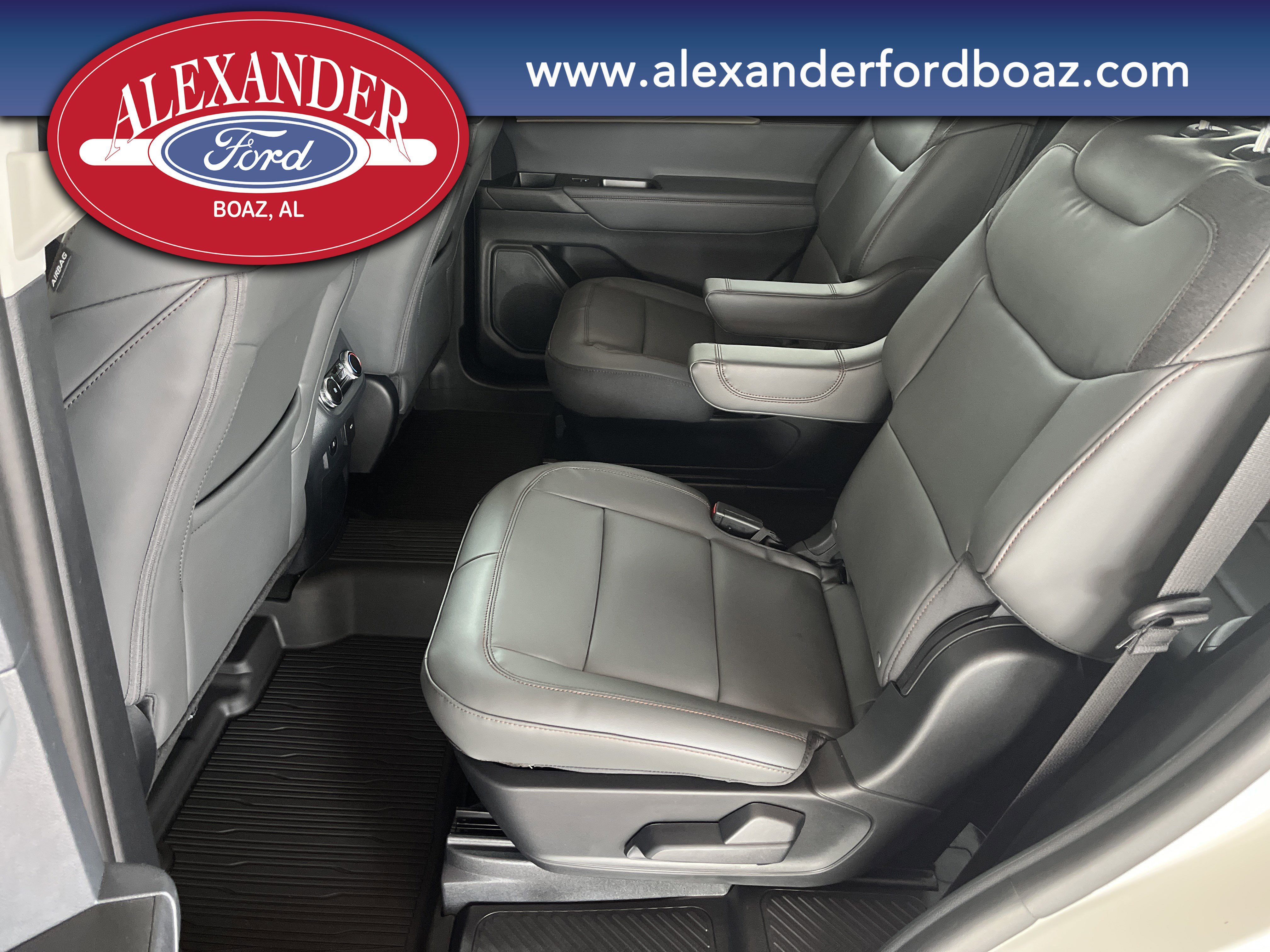 New 2026 Ford Explorer Active w/ Active Comfort Package RWD image 12