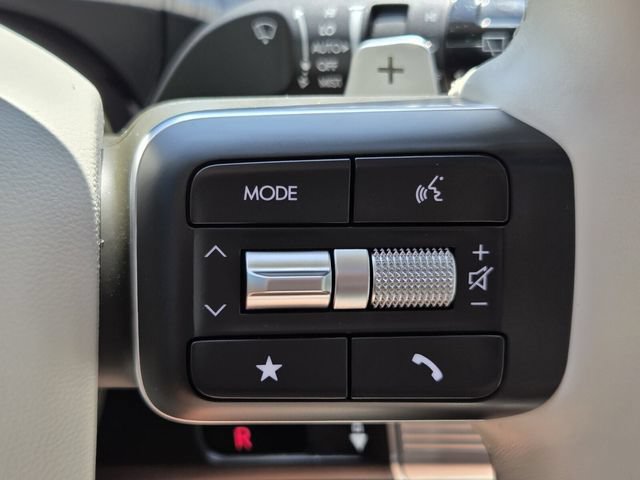 Used 2025 Hyundai Santa Fe Calligraphy FWD image 22