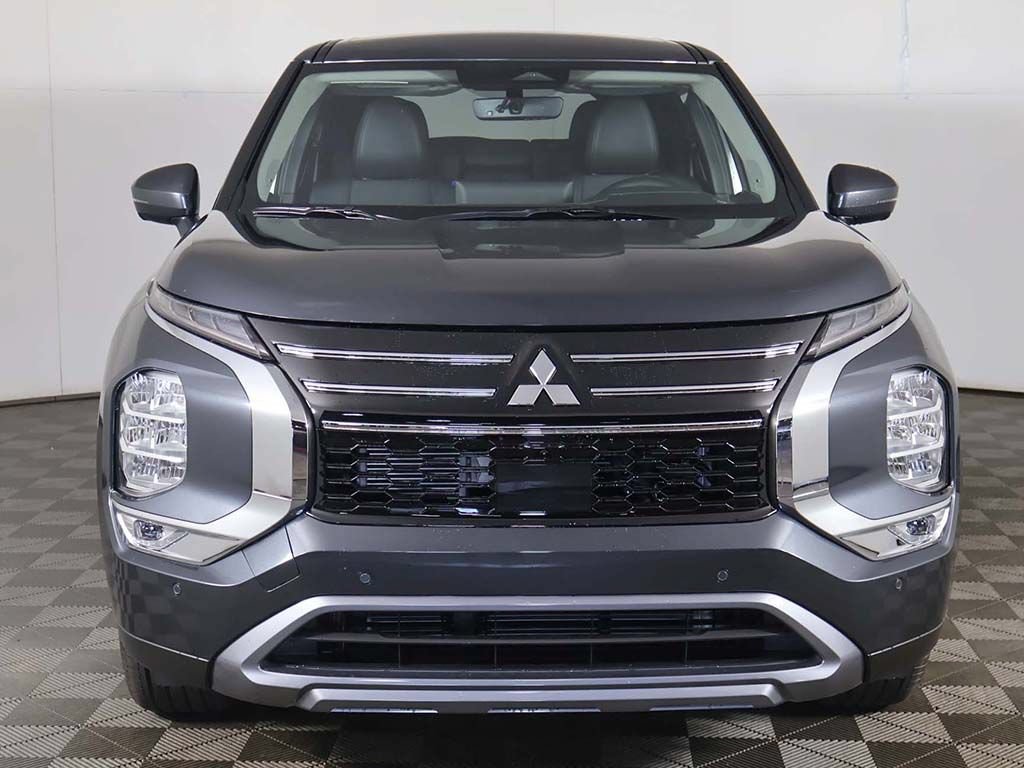 New 2026 Mitsubishi Outlander SE FWD image 12