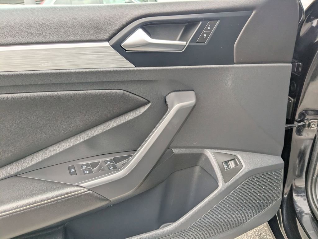 Used 2025 Volkswagen Jetta S image 13